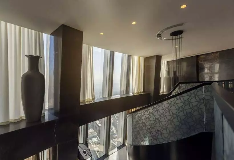 سوئیت رویال, Amman Rotana