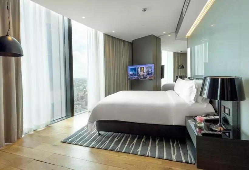 مجموعه ویستا شهر, Amman Rotana