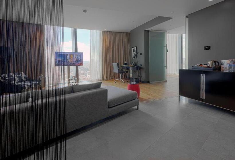 مجموعه ویستا شهر, Amman Rotana