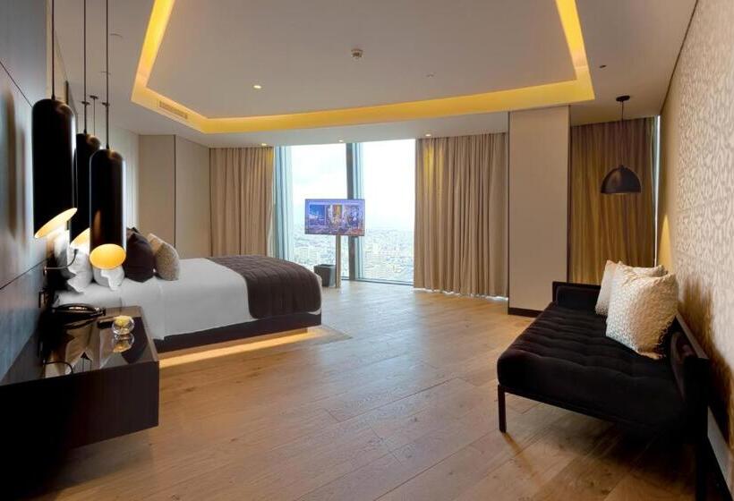 سوئیت با چشم‌انداز, Amman Rotana