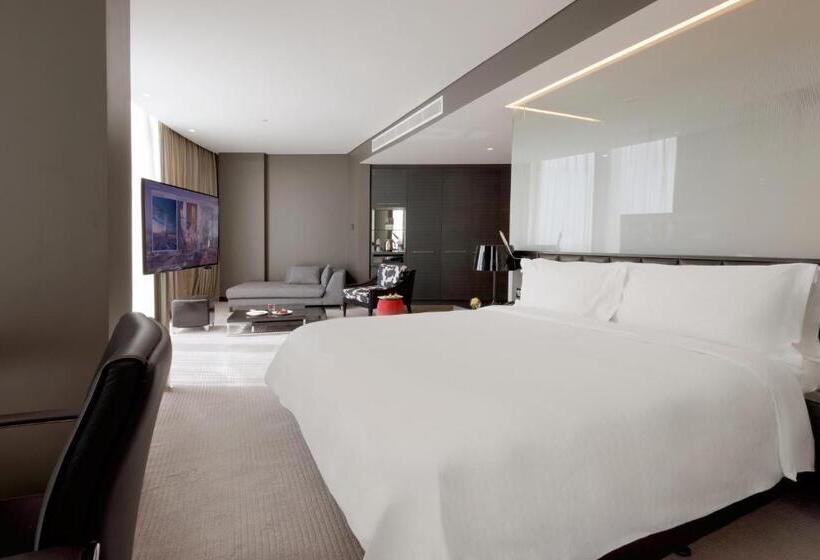 اتاق استاندارد با تخت بزرگ, Amman Rotana