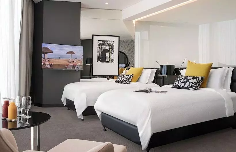 اتاق استاندارد با چشمانداز شهر, Amman Rotana