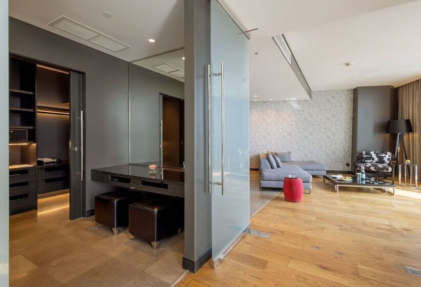 مجموعه ویستا شهر, Amman Rotana