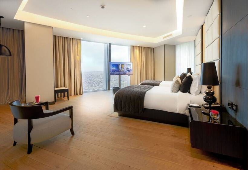 سوئیت با چشم‌انداز, Amman Rotana