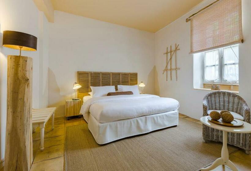 스탠다드 룸, Cap De Castel