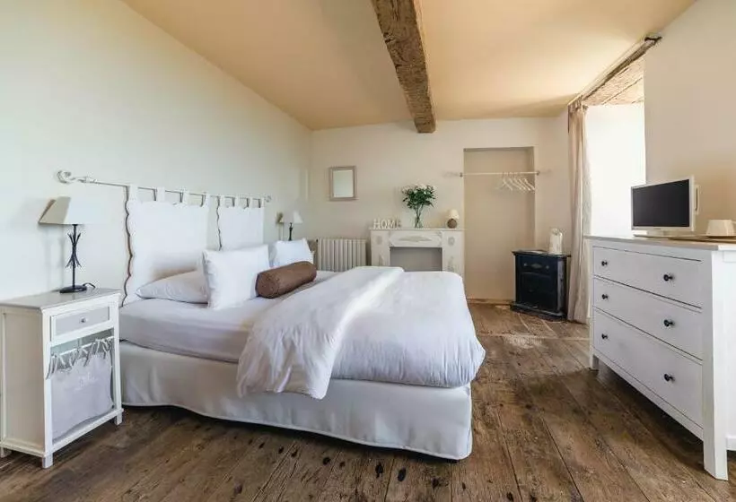 Suite Familiare, Cap De Castel