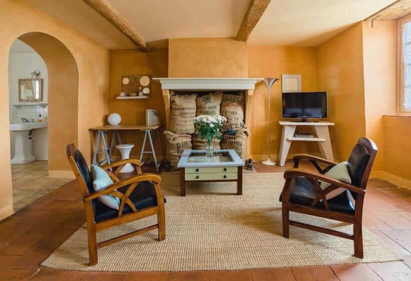 스탠다드 룸, Cap De Castel