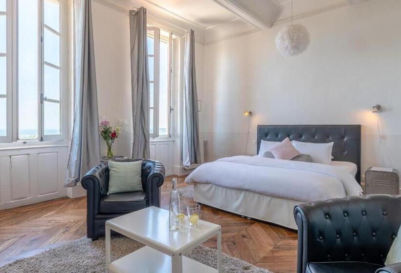 חדר סופריור, Cap De Castel