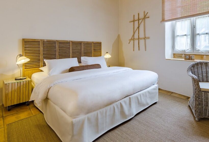 スタンダードルーム, Cap De Castel