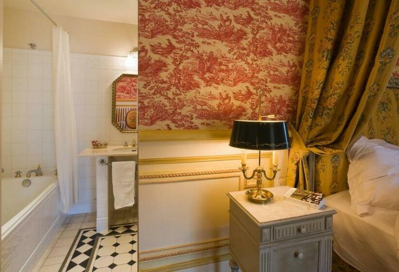 חדר סופריור, Chateau De Picomtal