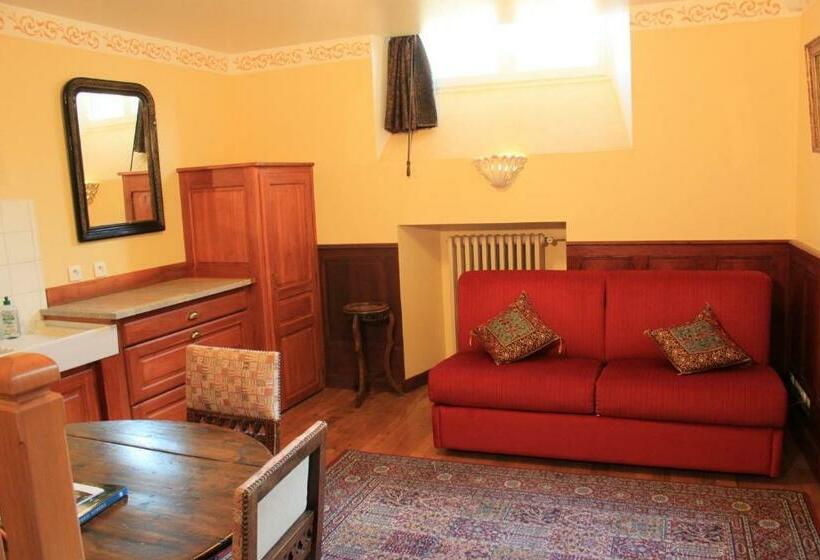 דירת דופלקס בת חדר שינה 1, Chateau De Picomtal