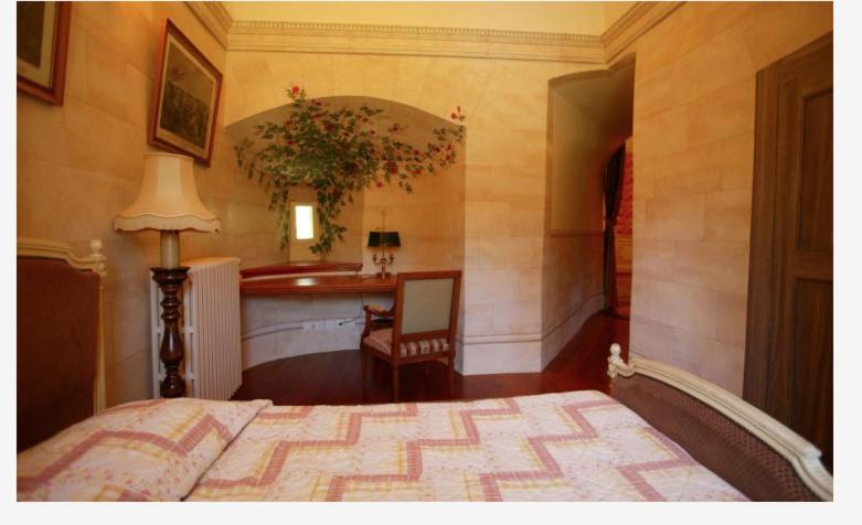 סוויטה דלוקס, Chateau De Picomtal