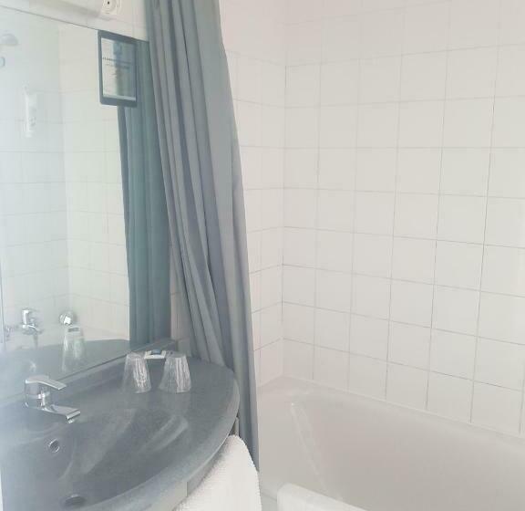 Номер Стандарт Трехместный, Ibis Budget Lorient Hennebont