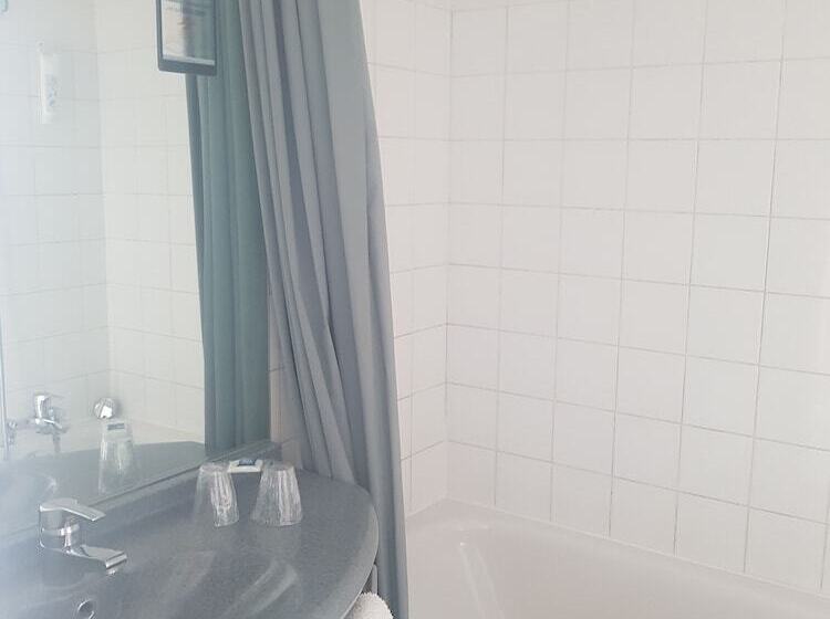 Номер Стандарт Трехместный, Ibis Budget Lorient Hennebont