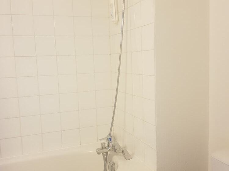 标准三人间, Ibis Budget Lorient Hennebont