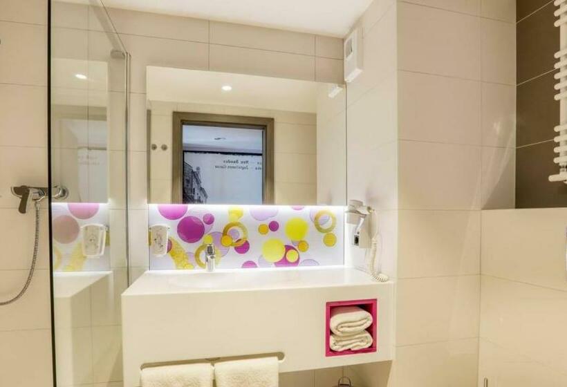 Номер Стандарт, Ibis Styles Nowy Sacz