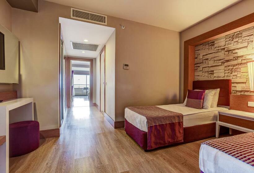 Семейный Номер, Tui Magic Life Jacaranda