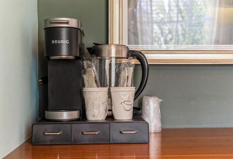 带大床的套房, Kasa El Paseo Miami Beach