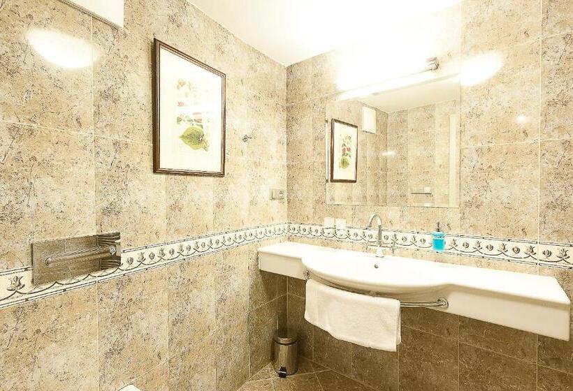 标准间, Krčínův Dům