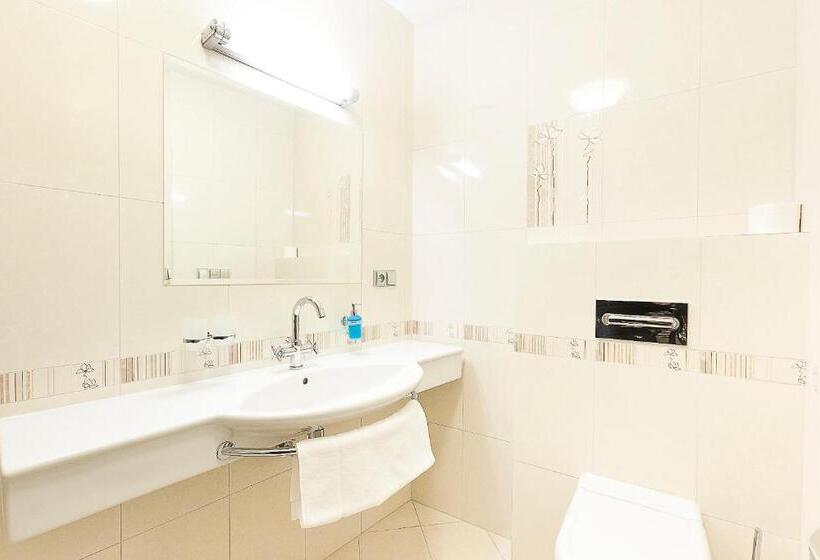 标准间, Krčínův Dům