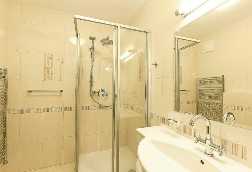 标准间, Krčínův Dům