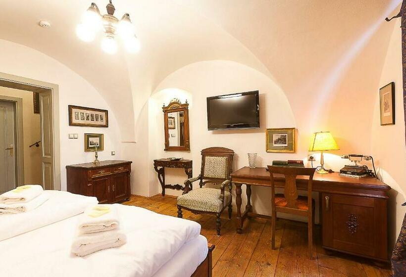 标准间, Krčínův Dům