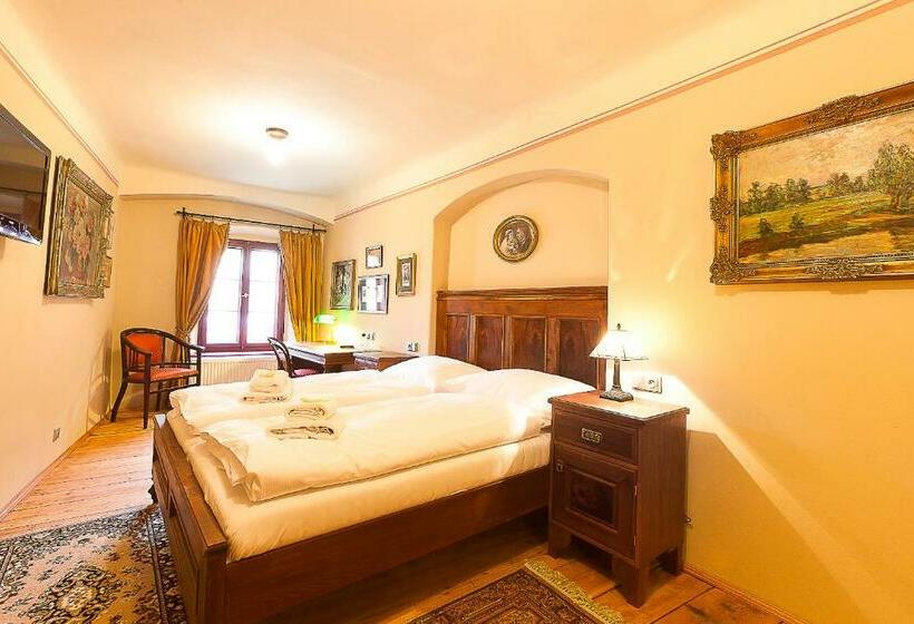 标准间, Krčínův Dům