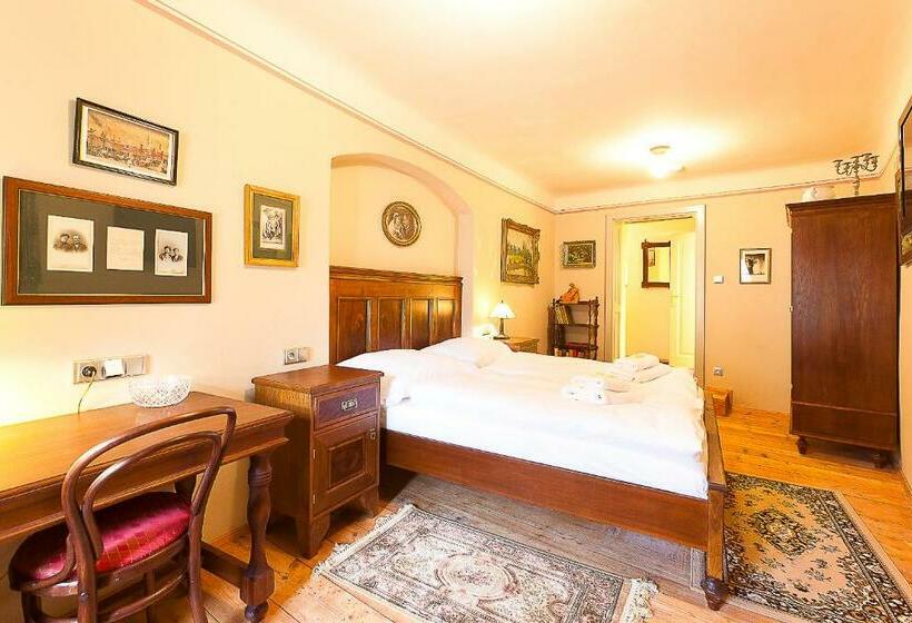 标准间, Krčínův Dům