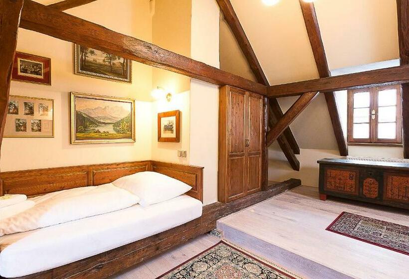 标准间, Krčínův Dům