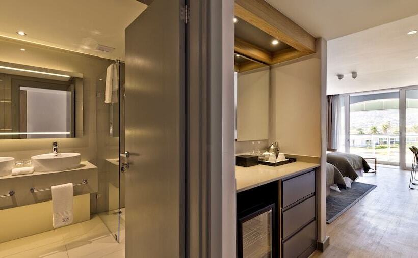 Suite Lit King, Krystal Beach