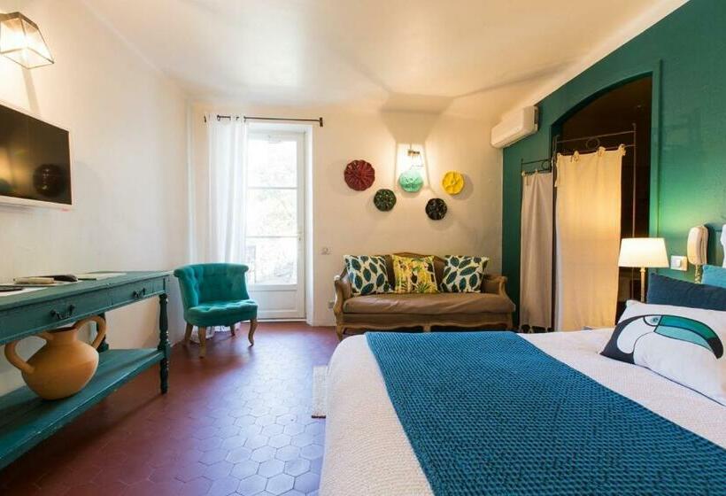 Номер Стандарт Вид на Сад, Le Jardin D'emile