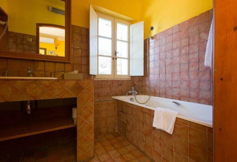 Номер Стандарт Вид на Море, Le Jardin D'emile