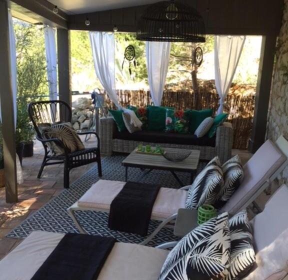 Семейный Полулюкс, Le Jardin D'emile