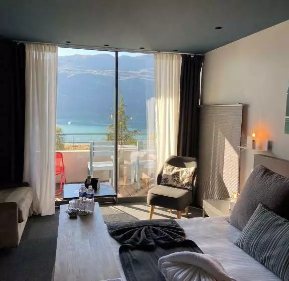 コンフォートトリプルルーム, Les Suites Du Lac