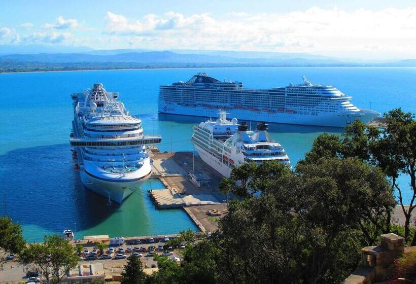 غرفة قياسية ذات إطلالة, Orizontes View