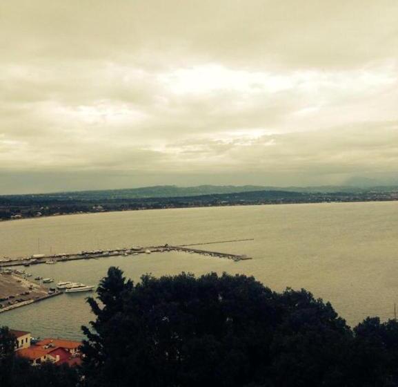 غرفة قياسية لذوى الاحتياجات الخاصة, Orizontes View