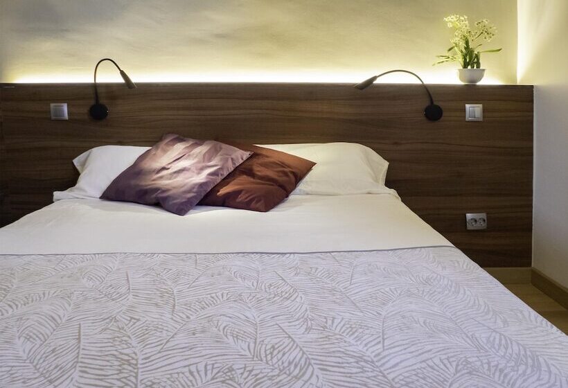 Номер Стандарт, Pension Ciudadela