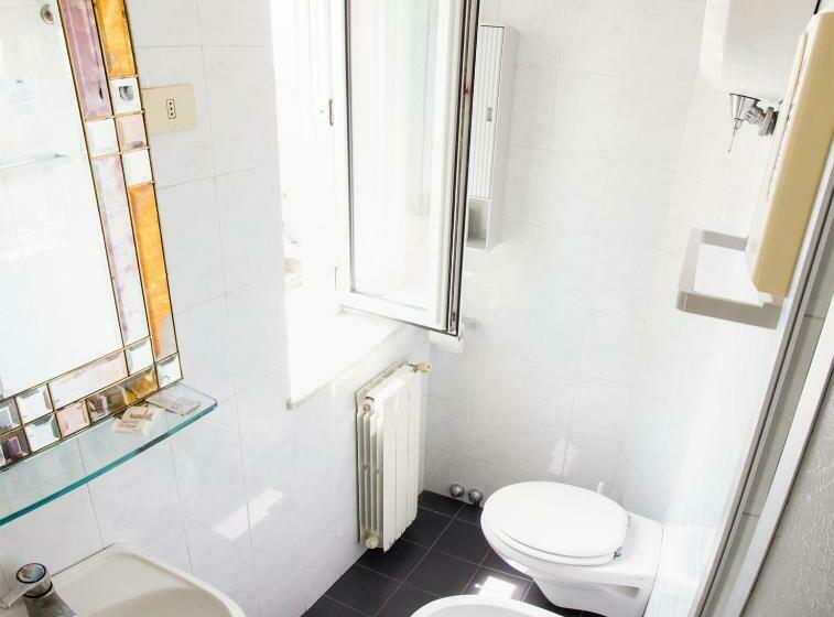 サイドオーシャンビューバルコニー付スタンダードルーム, Regina