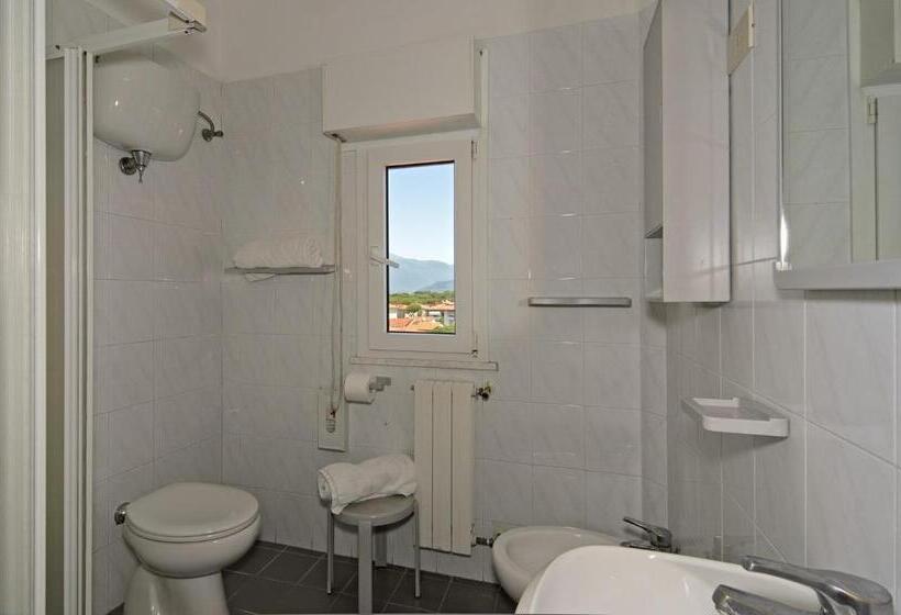 サイドオーシャンビューのトリプルルームスタンダード, Regina