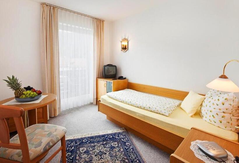 غرفة قياسية فردية, Restaurant Frühlingsgarten