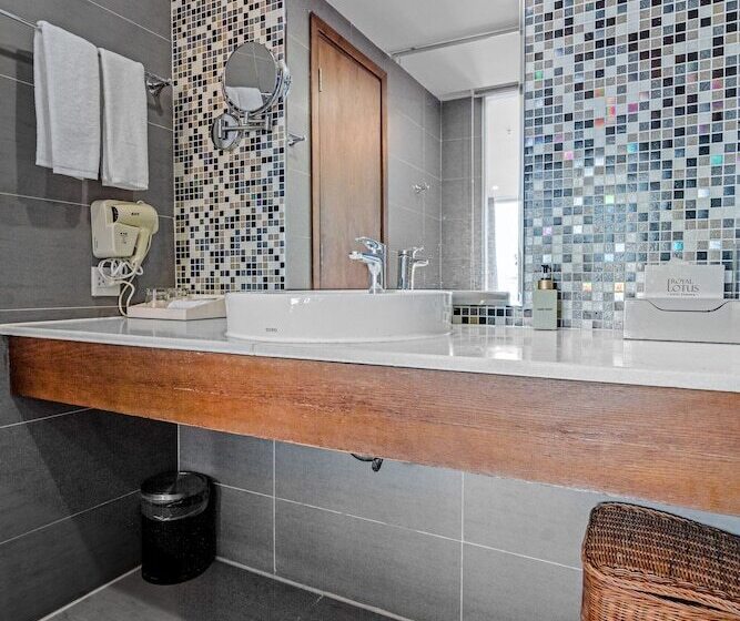 سوییت, Royal Lotus Hotel Danang