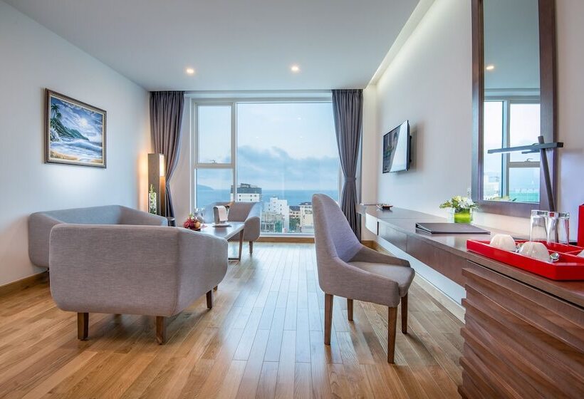 سوییت, Royal Lotus Hotel Danang