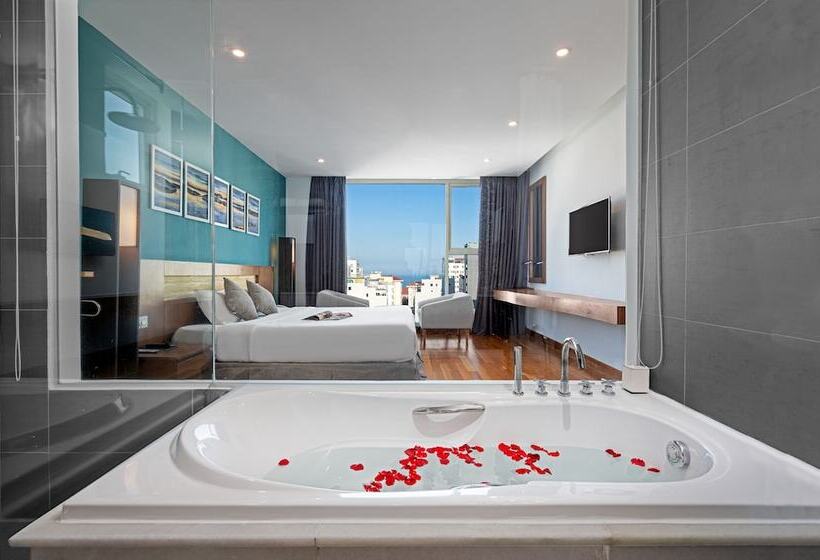 سوییت اجرایی, Royal Lotus Hotel Danang