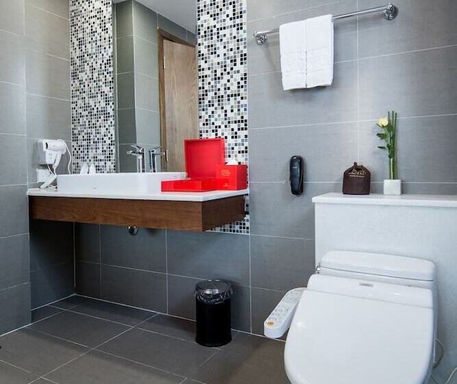 سوییت اجرایی, Royal Lotus Hotel Danang