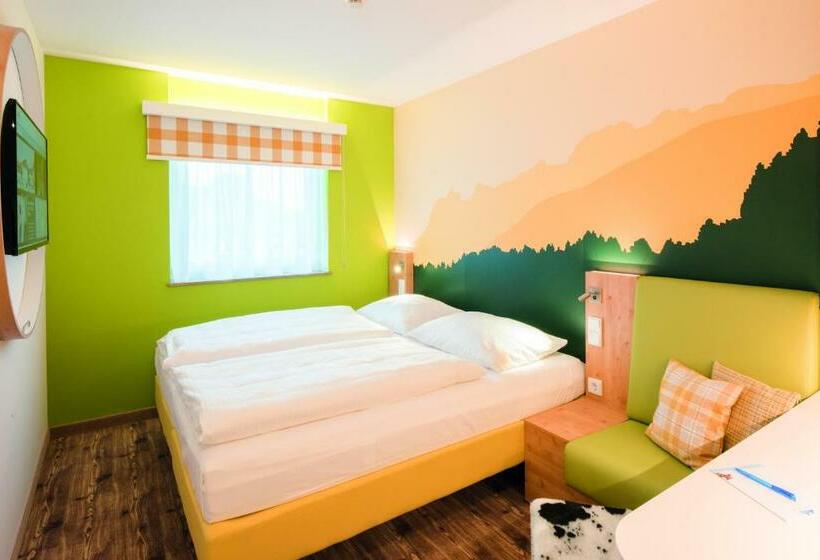 غرفة قياسية ثلاثية, Hey Lou Hotel Piding