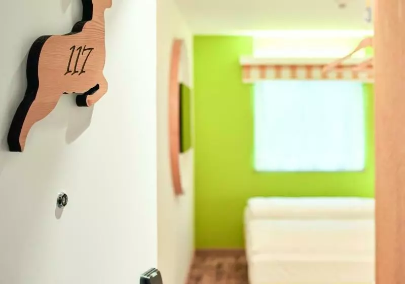 اتاق استاندارد یک نفره, Hey Lou Hotel Piding
