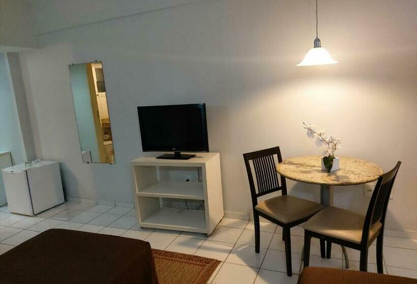 Номер Стандарт, Tarik Fontes Plaza