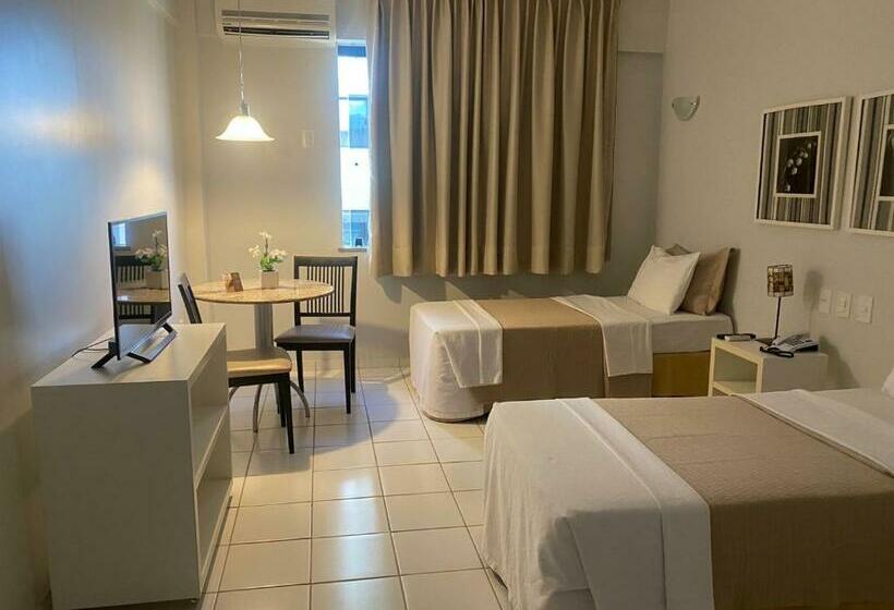 Номер Стандарт, Tarik Fontes Plaza