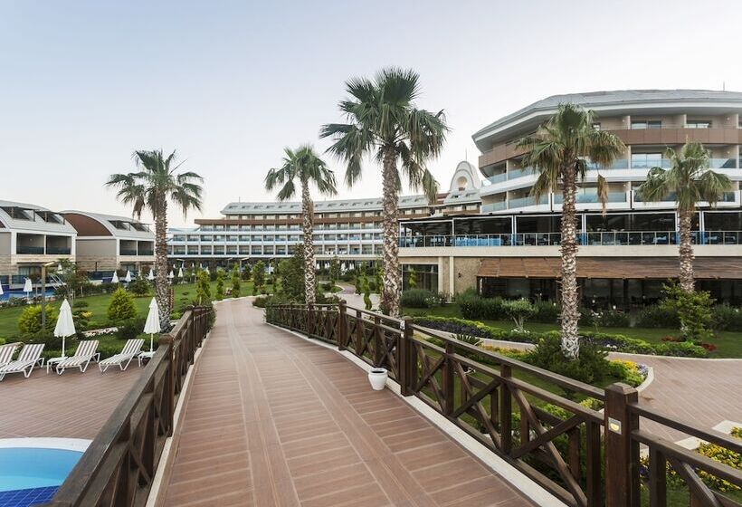 اتاق استاندارد با چشم‌انداز دریا, Tui Magic Life Jacaranda