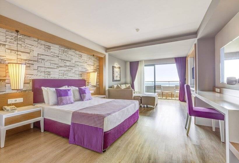 اتاق استاندارد با چشم‌انداز دریا, Tui Magic Life Jacaranda